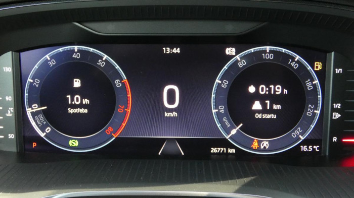 Škoda Octavia Combi 1,5 TSI DSG Style na operativní leasing