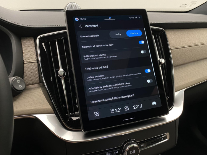 Volvo XC90 T8 AWD Plug-in BRIGHT ULTRA na operativní leasing