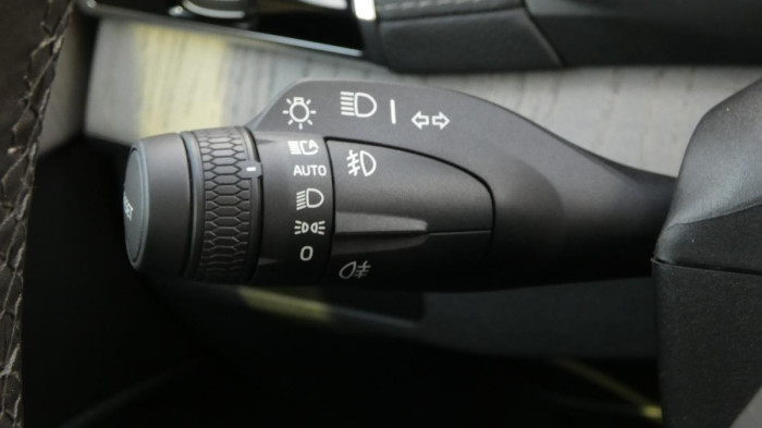 Volvo XC90 B5 AWD Plus Bright 7 míst na operativní leasing