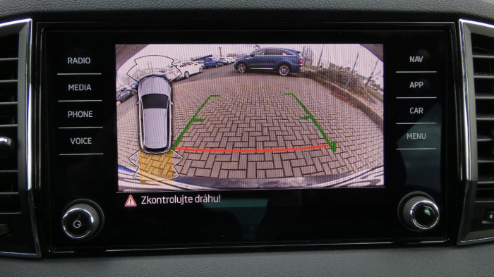 Škoda Karoq 1,5 TSI Ambition DSG na operativní leasing