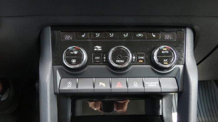 Škoda Karoq 2.0 TDI Style na operativní leasing