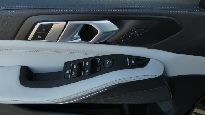 BMW X5 xDrive 40i M Sport na operativní leasing