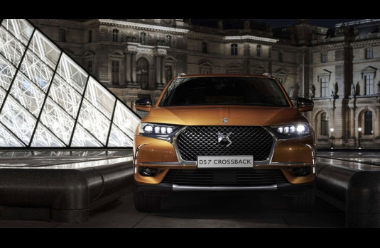 DS DS7 1.6ET 300 Opera 4x4 AT