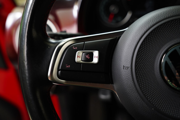Volkswagen up! 1.0 TSI 85 kW GTI na operativní leasing