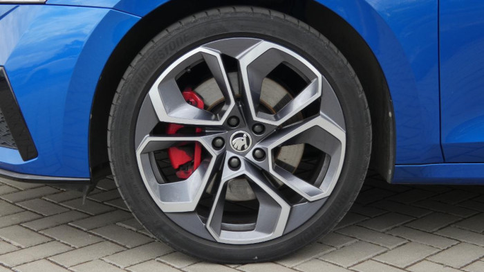 Škoda Octavia 2.0 TSI 180kW DSG RS na operativní leasing