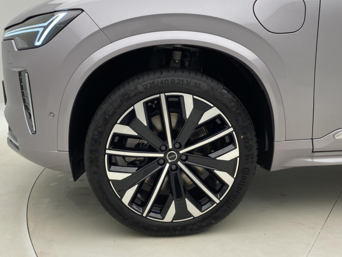 Volvo XC90 T8 AWD Plug-in BRIGHT PLUS 7m na operativní leasing