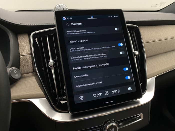 Volvo XC90 T8 AWD Plug-in BRIGHT ULTRA na operativní leasing