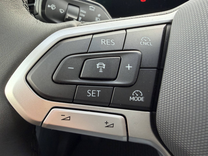 Volkswagen Tiguan People 7DSG mHEV 1,5eTSI / 96kW na operativní leasing