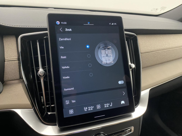 Volvo XC90 T8 AWD Plug-in BRIGHT PLUS 7m na operativní leasing