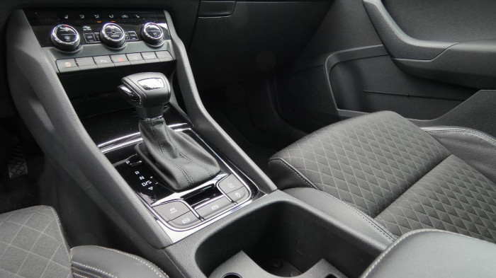 Škoda Karoq 2.0 TDI 110 kW Style 4x4 DSG na operativní leasing