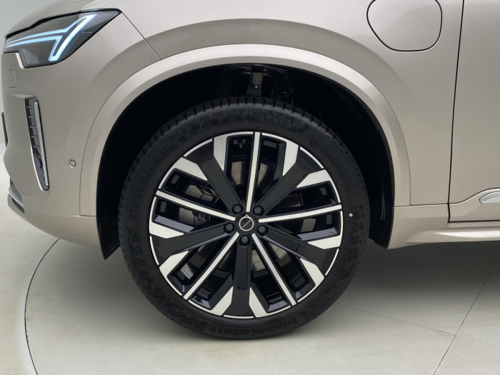 Volvo XC90 T8 AWD Plug-in BRIGHT ULTRA na operativní leasing