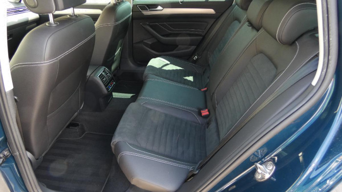 Volkswagen Passat 2.0 TDI 147kW BMT 4MOT DSG Ele na operativní leasing