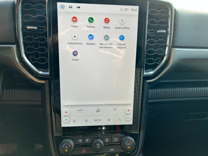 2.3 EcoBoost Hybrid (PHEV) XLT na operativní leasing