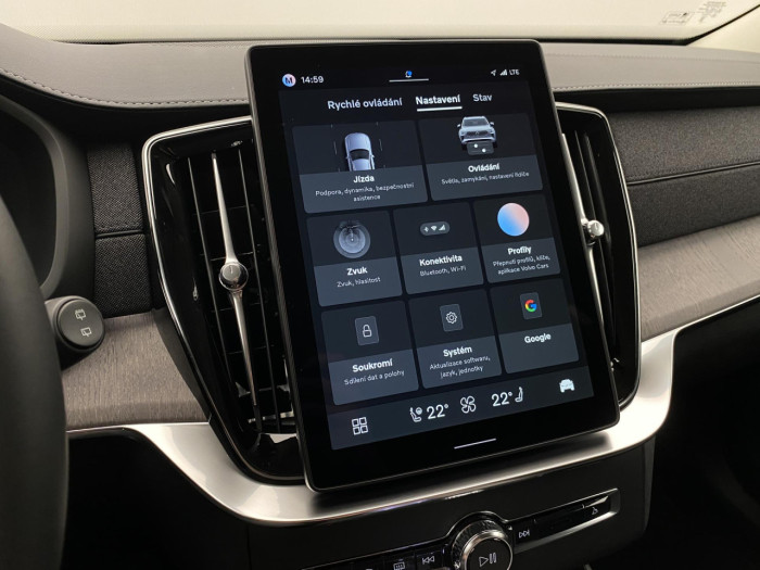 Volvo XC90 T8 AWD Plug-in BRIGHT PLUS 7m na operativní leasing