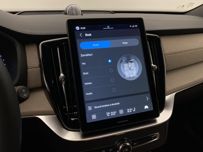 Volvo XC90 B5 AWD AUT DARK PLUS 7míst na operativní leasing
