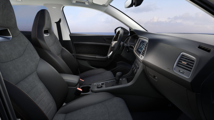 CUPRA Ateca 1.5 TSI 150k DSG 7 automat na operativní leasing