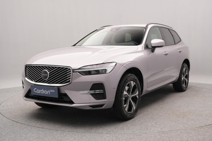 Volvo XC60 B5 AWD AUT CORE na operativní leasing