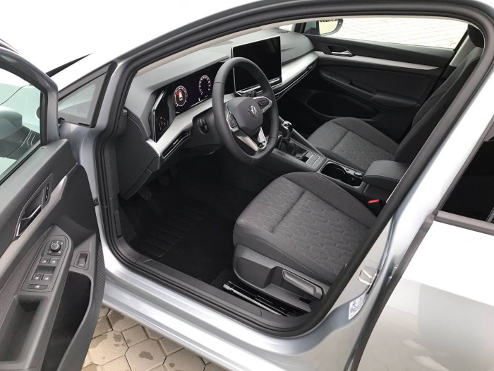 Volkswagen Golf Variant People 6G 1,5TSI / 85kW na operativní leasing