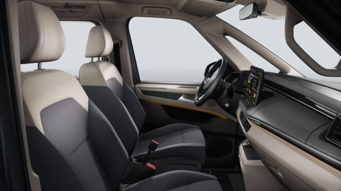 Volkswagen Multivan Trend PHEV 6DSG 4M 1,5TSI / 130kW (5 míst) na operativní leasing