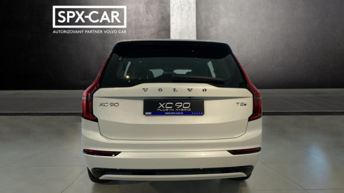 Volvo XC90 ULTRA DARK, T8 AWD, 228+107 kW / 310+145 HP na operativní leasing