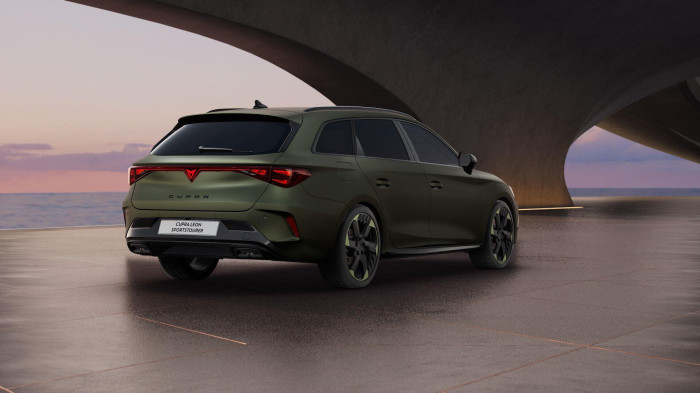 CUPRA Leon SP Tribe 1.5 eTSI 150k DSG na operativní leasing