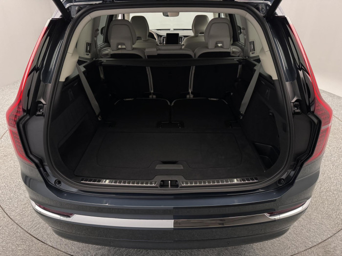 Volvo XC90 T8 AWD Plug-in BRIGHT PLUS 7m na operativní leasing