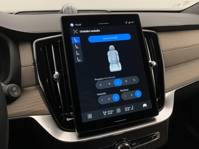 Volvo XC90 T8 AWD Plug-in DARK PLUS 7m na operativní leasing