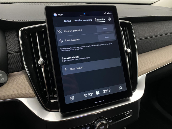 Volvo XC90 T8 AWD RECHARGE BRIGHT PLUS 7m na operativní leasing