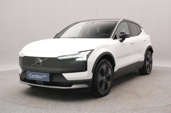Volvo EX30 CROSS COUNTRY P8 TWIN PLUS na operativní leasing