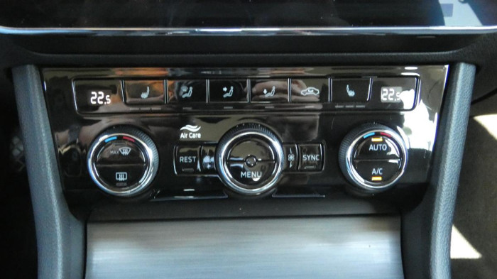 Škoda Superb Combi 2,0 TDI DSG Style na operativní leasing