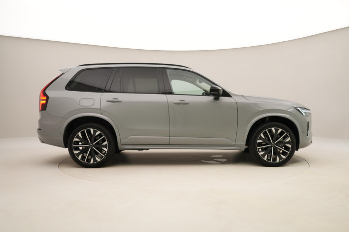 Volvo XC90 B5 AWD AUT DARK PLUS 7míst na operativní leasing