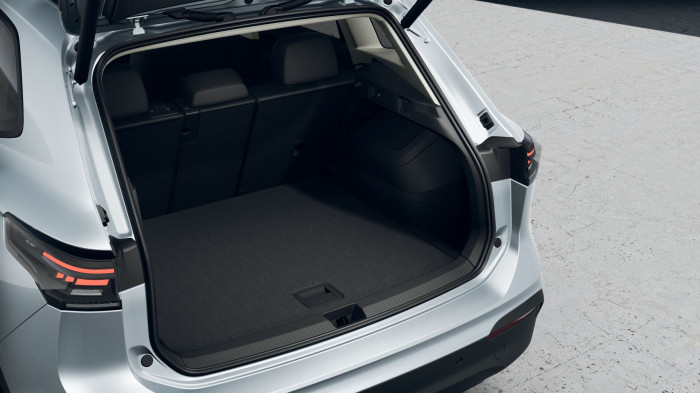 Volkswagen Tiguan People 1,5 TSI 150 kW eHybrid na operativní leasing