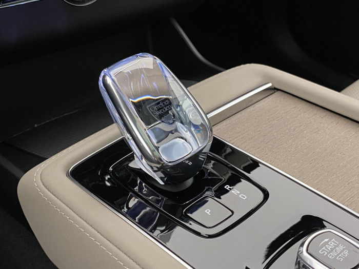 Volvo XC90 T8 AWD Plug-in BRIGHT ULTRA na operativní leasing
