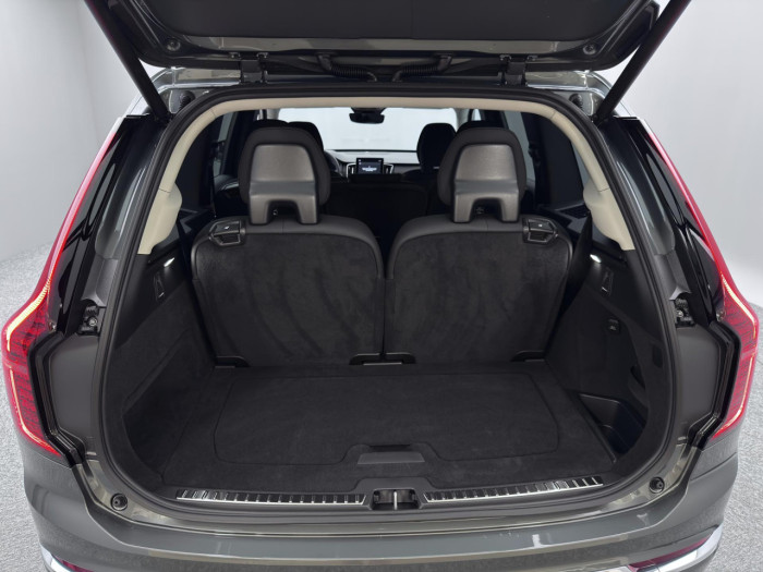 Volvo XC90 B5 AWD AUT BRIGHT PLUS 7-míst na operativní leasing