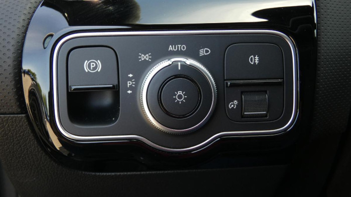Mercedes-Benz Třídy A 220d DCT na operativní leasing