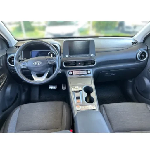 Hyundai Kona BEV 64kWh Smart na operativní leasing