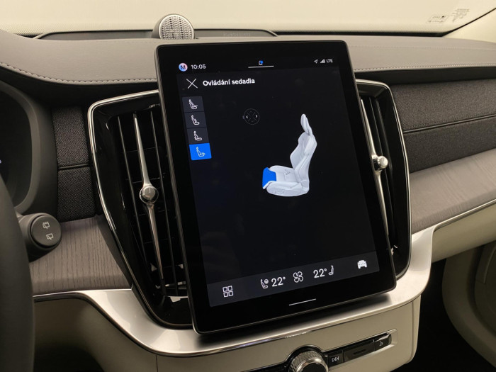 Volvo XC90 T8 AWD Plug-in BRIGHT PLUS 7m na operativní leasing