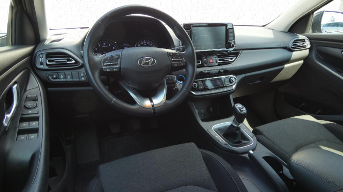 Hyundai i30 1.0 T-GDI Start Plus kombi na operativní leasing