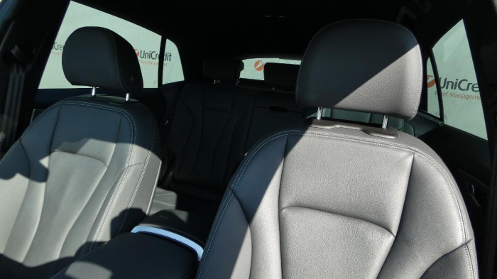 Audi Q8 55 TFSI quattro tiptronic na operativní leasing