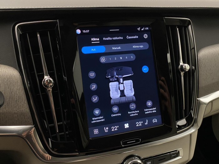 Volvo V90 T6 AWD Plug-in BRIGHT PLUS na operativní leasing