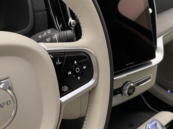 Volvo XC90 B5 AWD AUT BRIGHT PLUS 7míst na operativní leasing