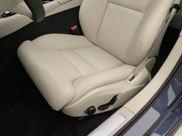 Volvo V90 T6 AWD Plug-in BRIGHT PLUS na operativní leasing