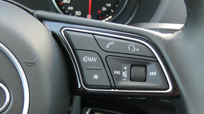 Audi Q2 1,0 TFSI Advanced na operativní leasing