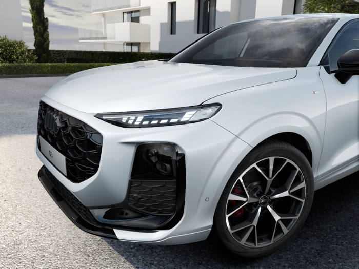 Audi Q3 Sportback S line TFSI quattro 195 kW na operativní leasing