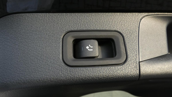 Mercedes-Benz GLB 35 4MATIC AMG na operativní leasing