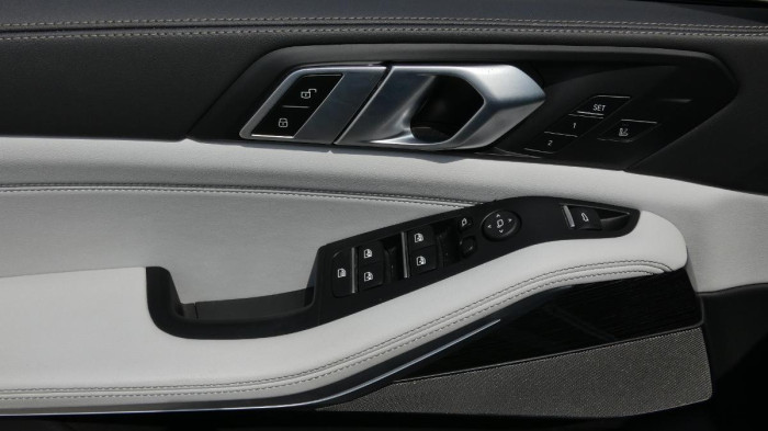 BMW X5 50e xDrive PHEV na operativní leasing