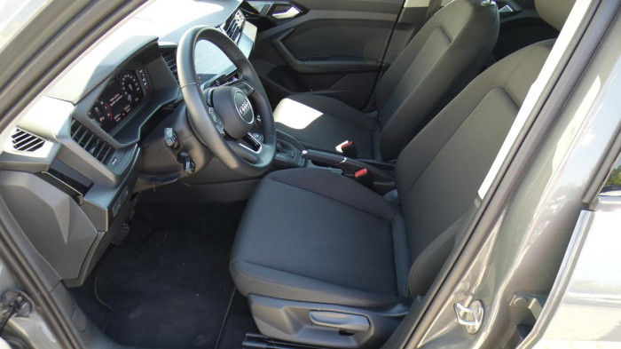 Audi A1 35 TFSI S-line Stronic na operativní leasing