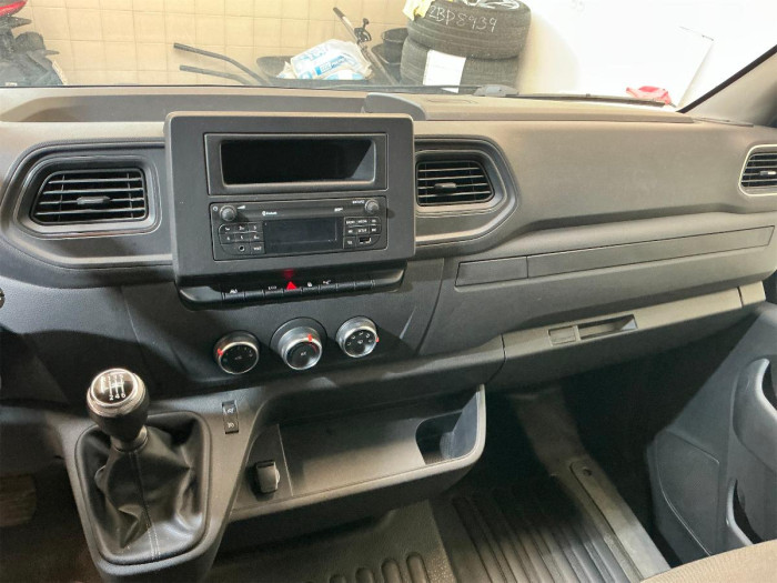 Renault Master 2.3 dCi 180k En L2H2P3 COOL na operativní leasing