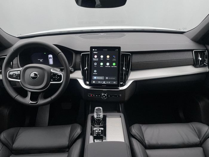 Volvo XC90 B5 AWD AUT BLACK EDITION PLUS na operativní leasing