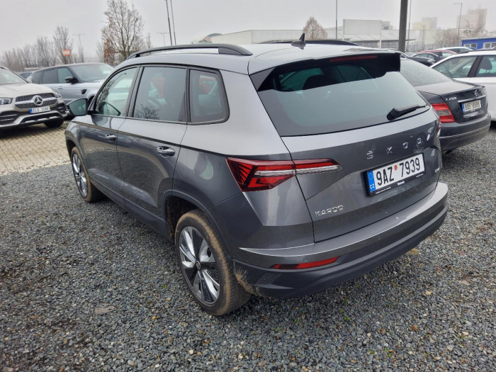 Škoda Karoq 1,5 TSI DSG Style na operativní leasing